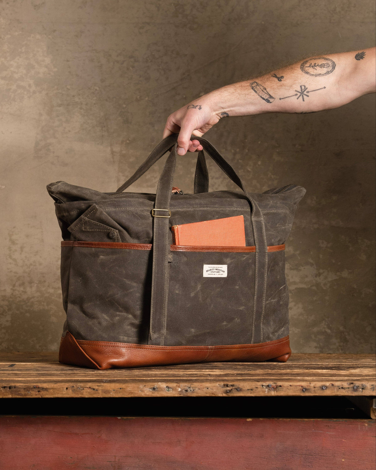 Charter Zipper Tote - Field Tan Bag Bradley Mountain 